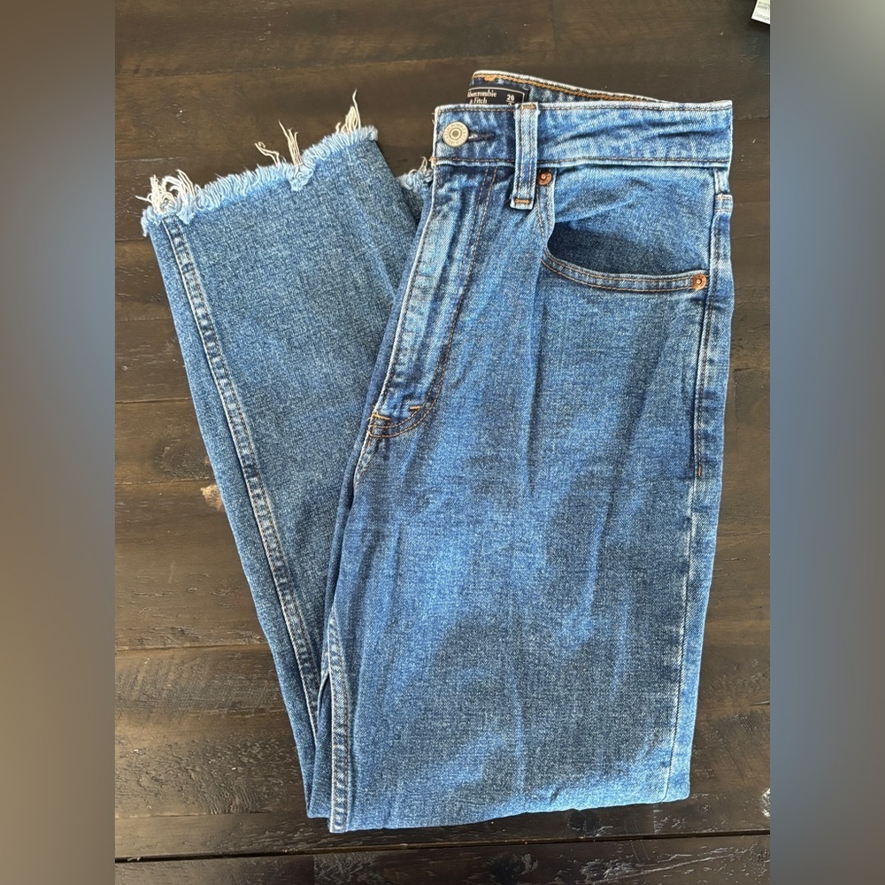 Abercrombie & Fitch Woman Size 26 Short‎ Zoe Natural Rise Ankle Straight Jean - Picture 10 of 11
